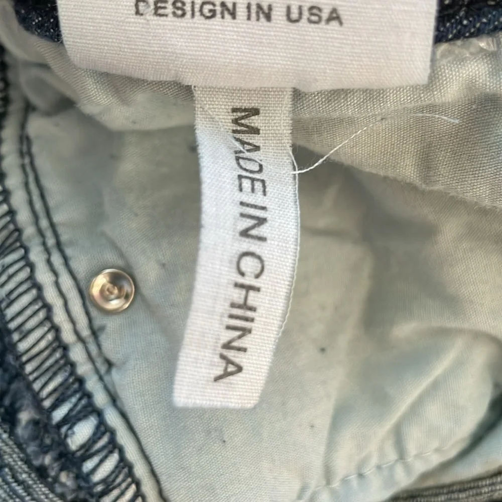 Grace in LA Low Rise Embellished Waisted Jeans. Waist Size 30. Size 11.